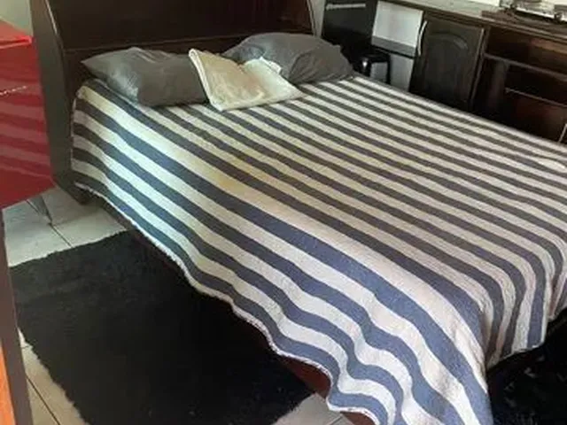Imagem: Alugo Quarto Mobiliado em Área Nobre