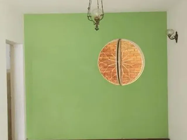 Imagem: A casa possui 3 Dormitórios, 1 Banheiro, 1 Vaga na