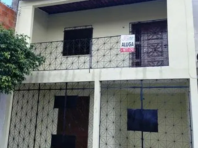 Imagem: A casa possui 2 Dormitórios, 2 Banheiros, 1 Vaga na