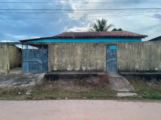 Imagem: A casa possui 2 Dormitórios, 1 Vaga na garagem e está