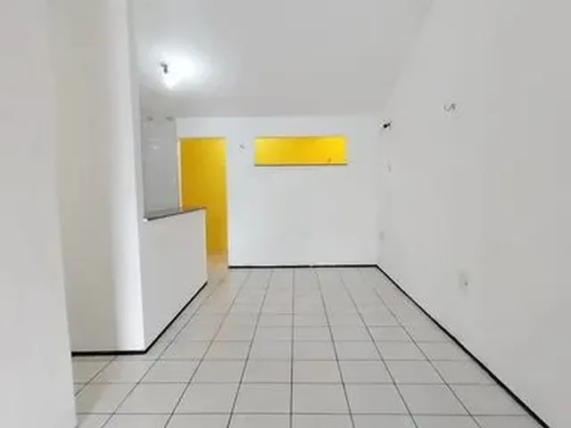 Imagem 5: Casa para Aluguel Possui 100 Metros Quadrados com 2 Quartos em Cidade 2000 - Fortaleza - C