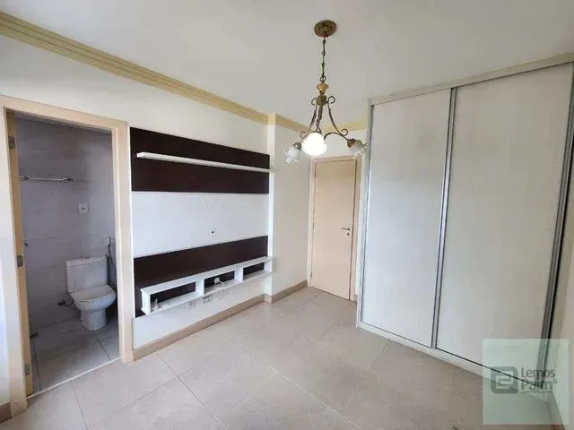 Imagem 10: Alugo Apartamento de 3 Quartos com 3 Suítes , Piscina e Elevador no Zildolândia