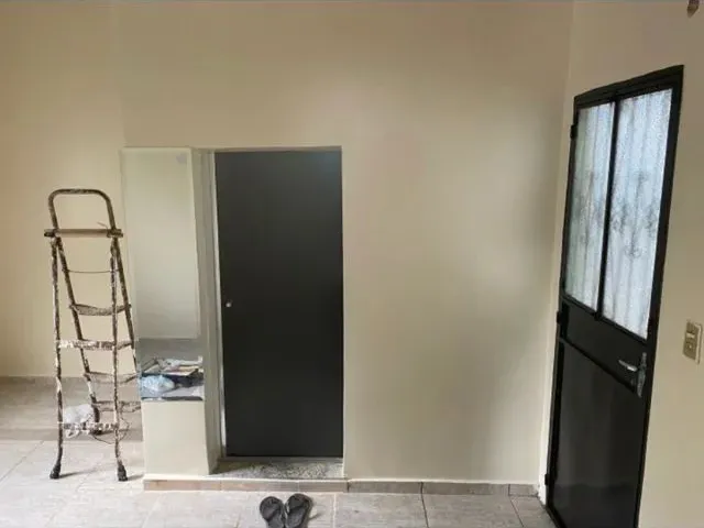 Imagem 6: Não Paga Luz,Água 40 Reais. Casa de 1 Quarto,Já Vem com Split. Perto da Sede do Governo