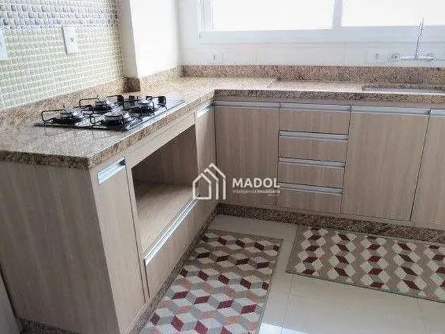 Imagem 1: Apartamento com 3 Dormitórios para Alugar por R$ 3.832,00/Mês - Centro - Ponta Grossa/Pr
