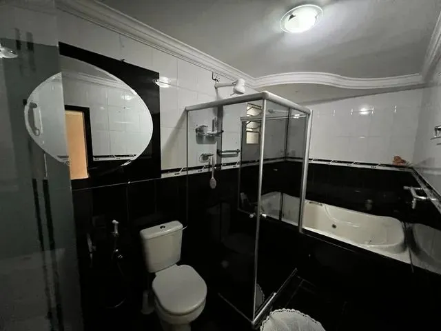 Imagem 4: Casa com 5 Dormitórios À Venda em Serra