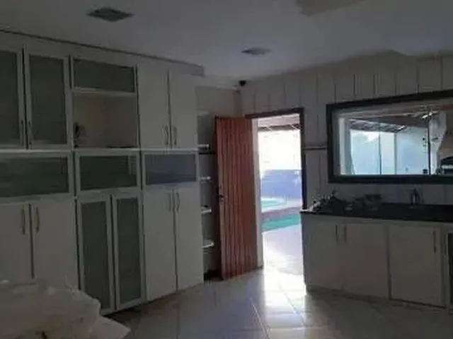 Imagem 7: Casa com 4 Dormitórios À Venda em Serra