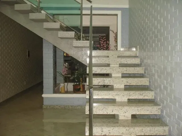 Imagem 10: Casa com 4 Dormitórios À Venda em Serra