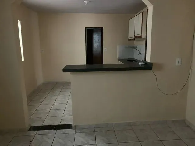 Imagem 3: Casa de 2 Quartos, Segura e Bem Localizada
