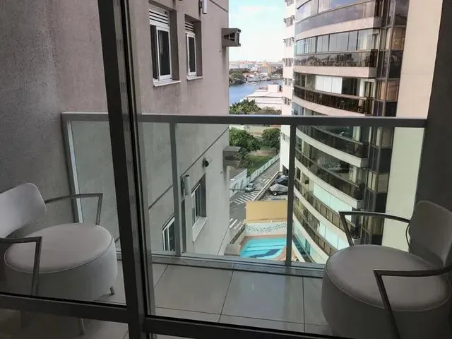 Imagem: Apartamento com 2 Dormitórios À Venda