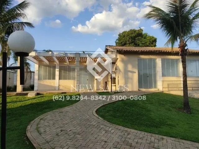 Imagem: A casa em condomínio possui 3 Dormitórios, 1 Suíte, 2