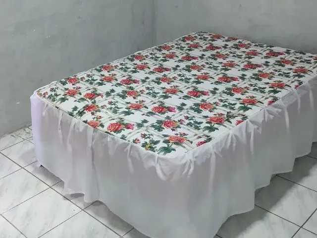 Imagem: A casa possui 2 Dormitórios e está localizado em Magano,