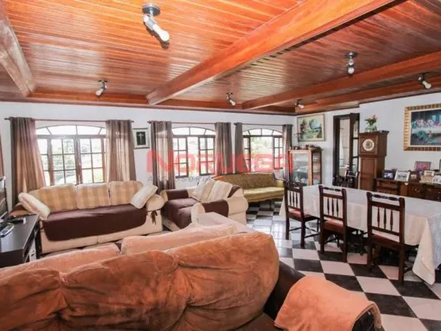 Imagem 5: Sobrado com 5 Quartos À Venda por R$ 970000.00, 400.00 M2 - Boa Vista - Curitiba/Pr