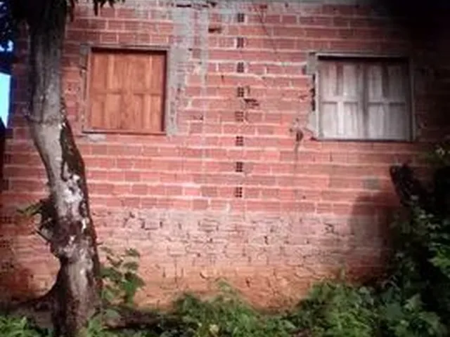 Imagem: A casa possui 2 Dormitórios, 1 Banheiro, Imóvel novo e