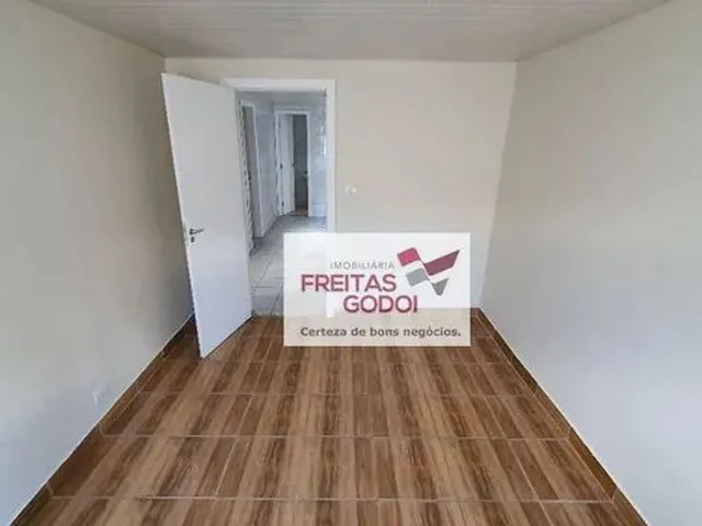 Imagem 4: Casa com 2 Dormitórios para Alugar, 76 M² por R$ 1.282,48/Mês - Xaxim - Curitiba/Pr