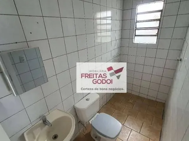 Imagem 7: Casa com 2 Dormitórios para Alugar, 76 M² por R$ 1.282,48/Mês - Xaxim - Curitiba/Pr