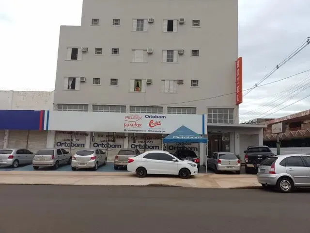 Imagem: Dispomos de 162 Vagas, em 2 Hotéis no Centro