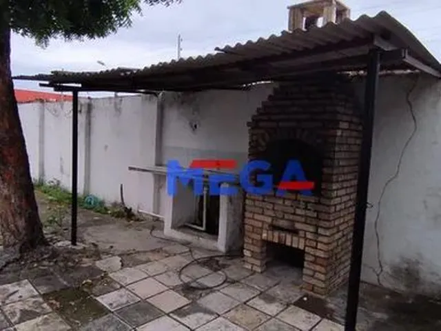 Imagem 2: Apartamento com 3 Quartos para Alugar no Bairro Monte Castelo - Fortaleza/Ce