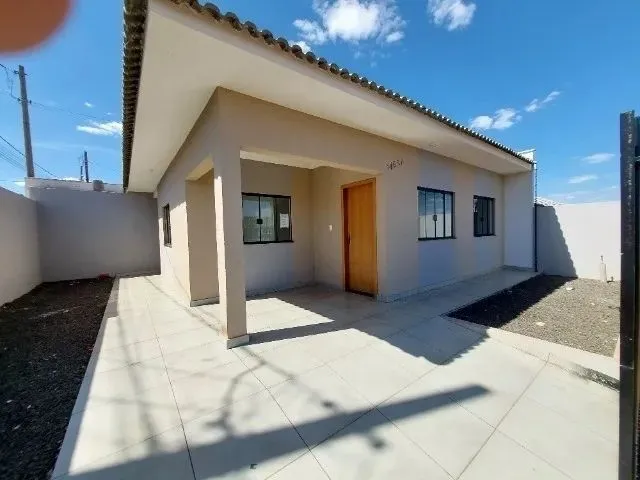 Imagem: Casa C/ 3 Quartos, Terreno Amplo de Esquina