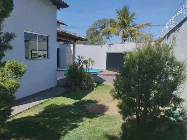 Imagem 4: Casa para Venda Possui 233 Metros Quadrados com 3 Quartos em Centro - Novais - Sp