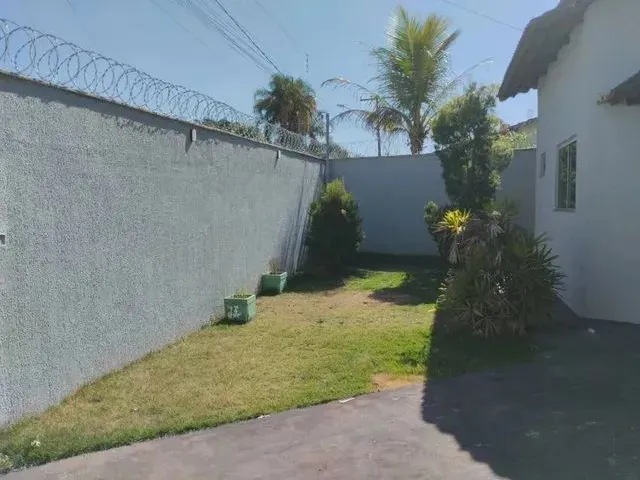Imagem 13: Casa para Venda Possui 233 Metros Quadrados com 3 Quartos em Centro - Novais - Sp