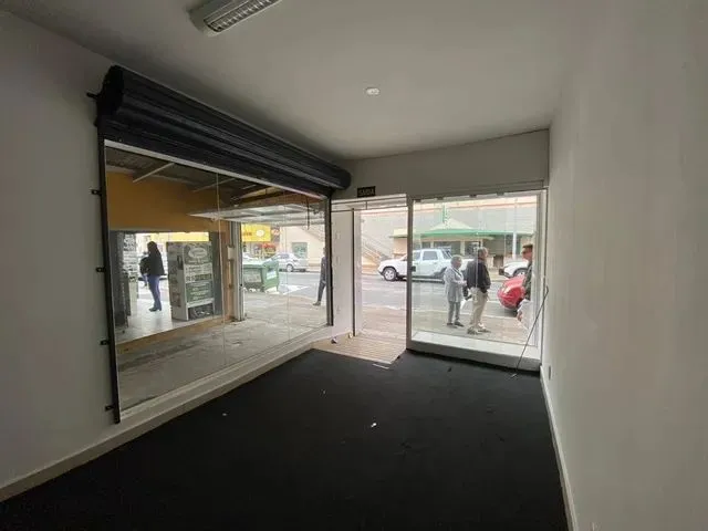 Imagem 2: Sala Comercial no Centro com 0 Quartos para Locação, 35 M²