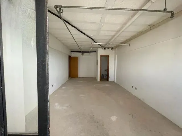 Imagem 2: Sala Comercial Ed. Cosmopolitan Offices na Teotonio Segurado Próximo a Praça Dos