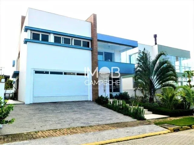 Imagem: Casa 4 Suítes em Condomínio Fechado Frente