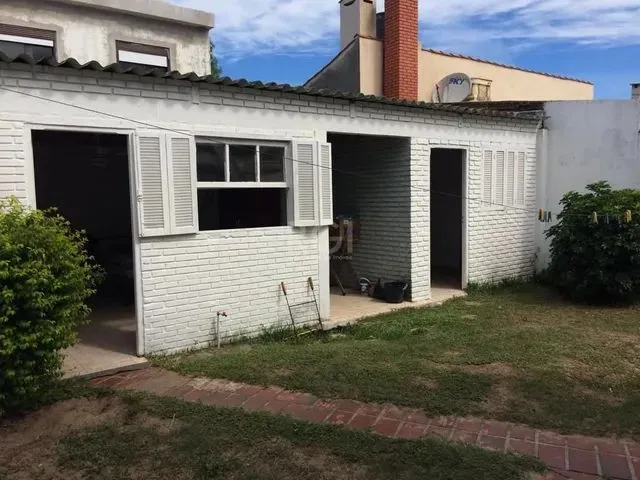 Imagem 2: Casa com 5 Dormitórios para Comprar , 306 M² por R$ 1.250.000,00 - Cassino - Rio