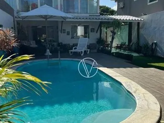 Imagem: Casa com 4 Dormitórios À Venda, 140 M²