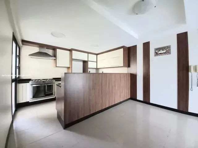 Imagem 10: Cobertura para Venda em Nova Iguaçu, Centro, 4 Dormitórios, 4 Suítes, 5 Banheiros, 3