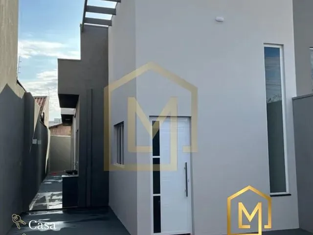 Imagem: A casa possui 2 Dormitórios, 1 Suíte, 2 Banheiros, 1 Vaga