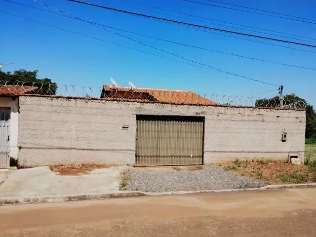 Imagem: Casa 02 com Quartos Sozinha no Lote em Trindade