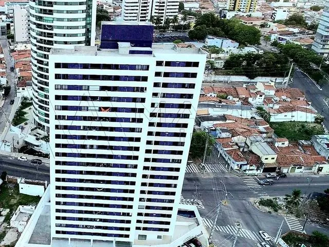 Imagem: O apartamento possui 3 Dormitórios, 1 Suíte, 4 Banheiros,
