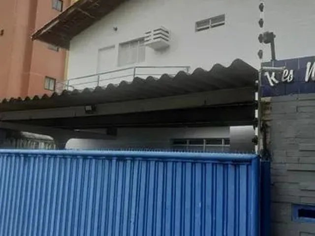 Imagem: Manaíra. Alugo Apt Tipo Sobrado com Três