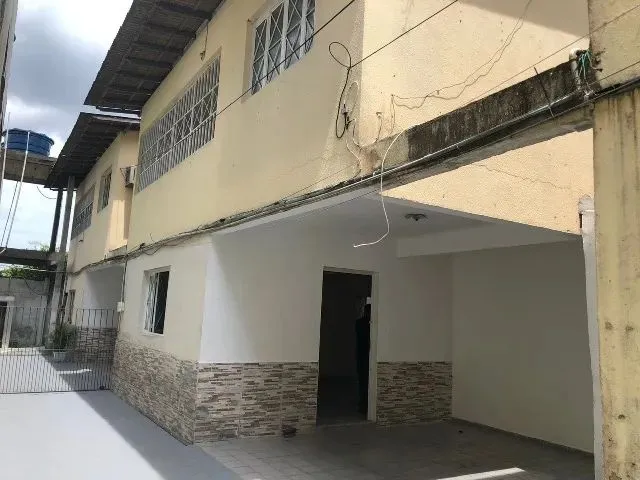 Imagem: Casa Três Quartos no Médice I