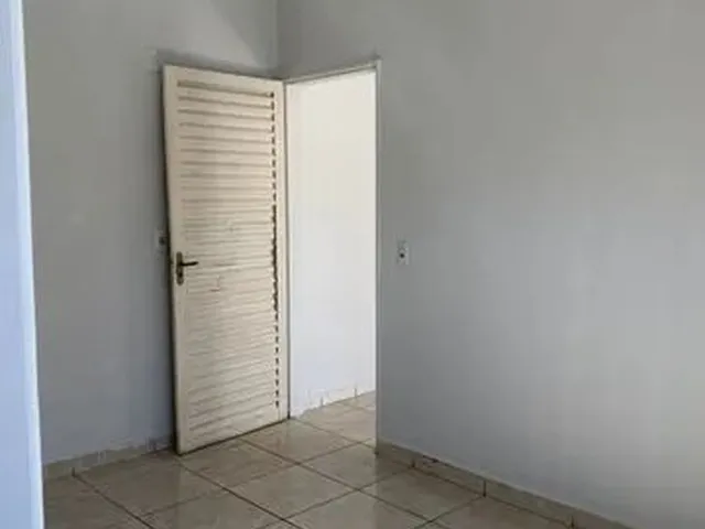 Imagem 8: Casa para Aluguel com 70 Metros Quadrados com 2 Quartos em Centro - Anápolis - Go