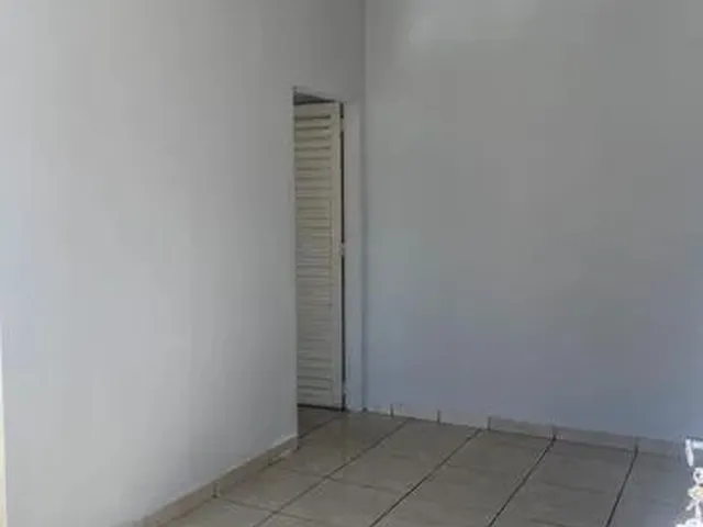 Imagem 11: Casa para Aluguel com 70 Metros Quadrados com 2 Quartos em Centro - Anápolis - Go
