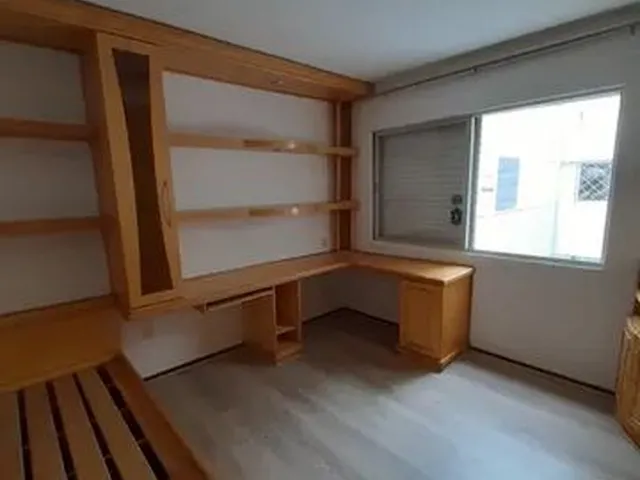 Imagem 2: Apartamento com 3 Quartos para Alugar por R$ 2100.00, 111.49 M2 - Centro Civico - Curitiba