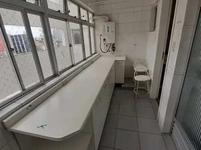 Imagem 12: Apartamento com 3 Quartos para Alugar por R$ 2100.00, 111.49 M2 - Centro Civico - Curitiba