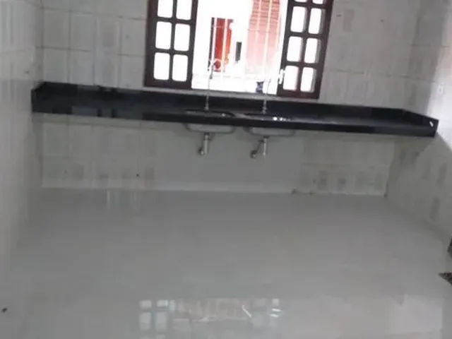 Imagem 3: Casa com Piscina e Campinho de Futebol/Vôlei