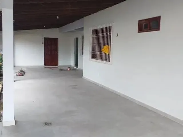 Imagem 5: Casa com Piscina e Campinho de Futebol/Vôlei