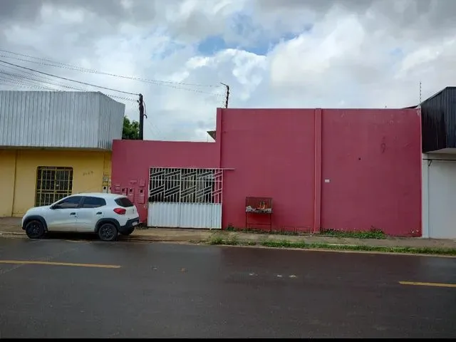 Imagem: Vende-Se Imóvel com Três Apartamentos