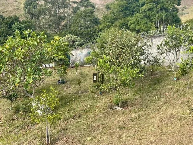 Imagem 2: Chácara com 3 Dormitórios À Venda, 4200 M² por R$ 980.000,00 - Vale do Amanhecer