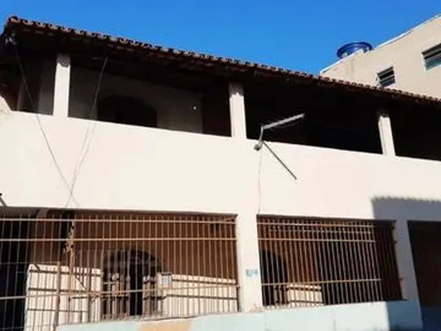 Imagem: Casa com 3 Dormitórios À Venda em Vitória