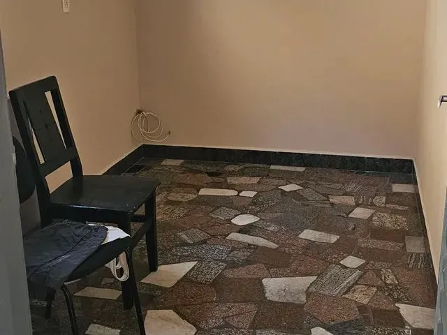 Imagem 15: Casa Térrea Ampla e Bem Conservada
