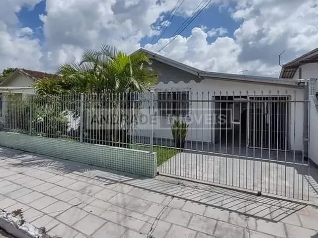 Imagem: Ótima Casa com Três Dormitório no Bairro