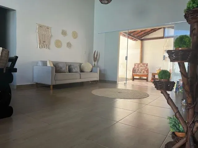 Imagem 2: Casa em Rua Pública - Praia do Abaís