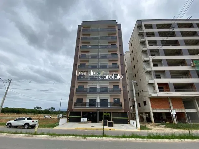 Imagem: O apartamento possui 2 Dormitórios, 2 Suítes, 2