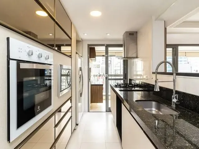 Imagem 1: Apartamento de Alto Padrão no Batel