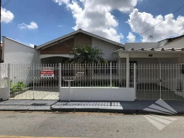 Imagem: Casa com 5 Dormitórios, 200 M² - Venda